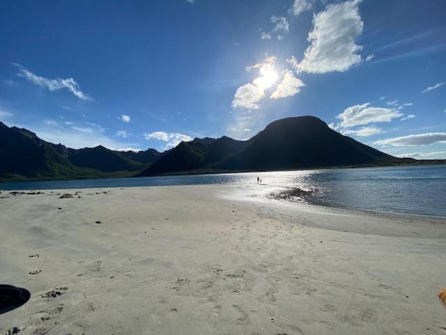 Unique And Charming House At The Foot Of Lofoten'S Highest Mountain 스볼베르 외부 사진