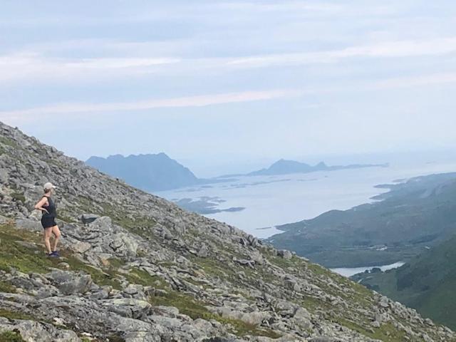 Unique And Charming House At The Foot Of Lofoten'S Highest Mountain 스볼베르 외부 사진